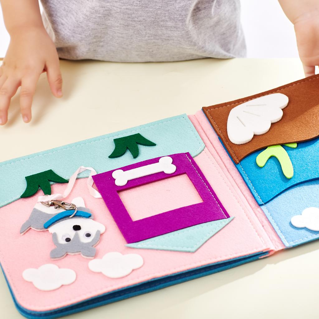 Stoffbuch für Kleinkinder