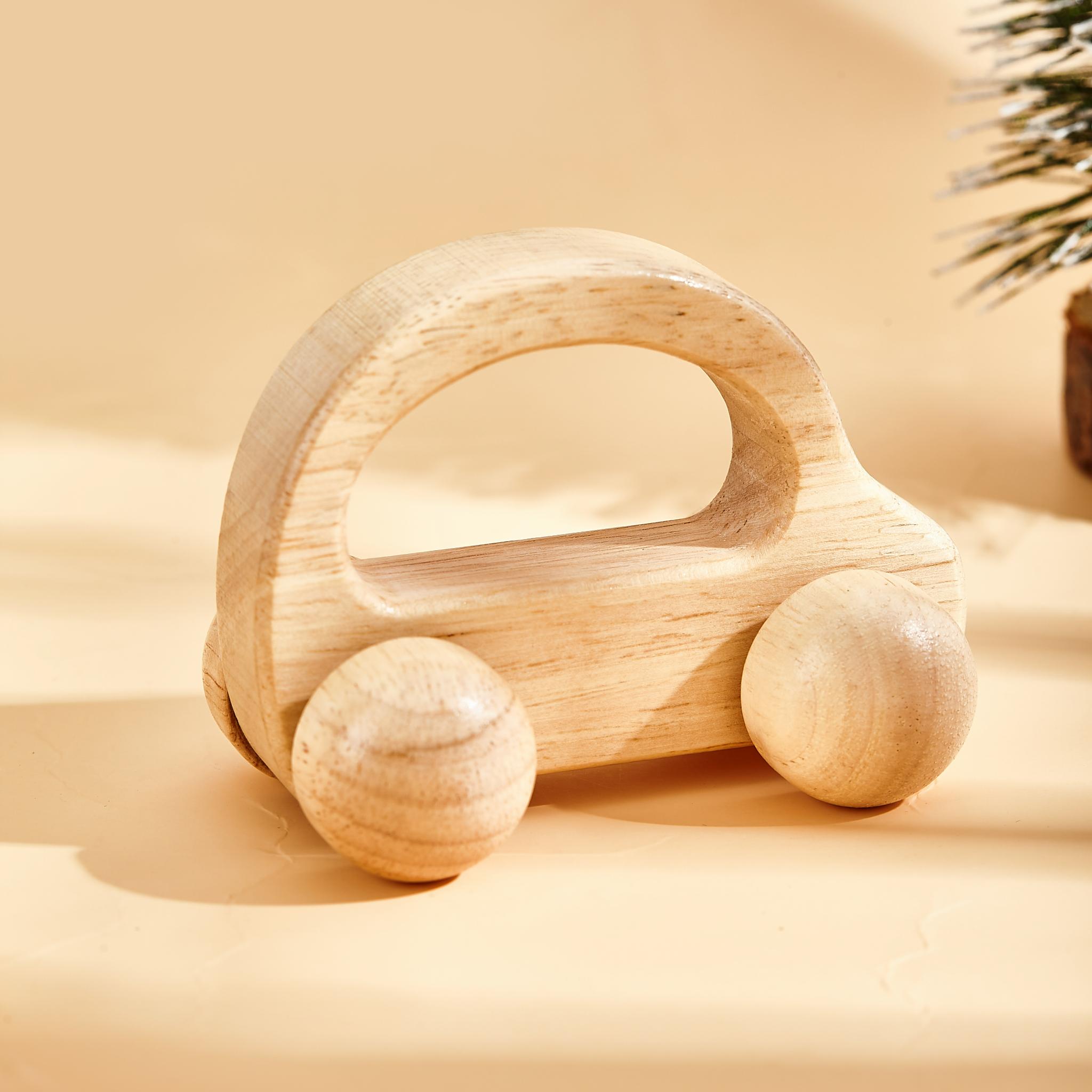 Wooden toy car with handle