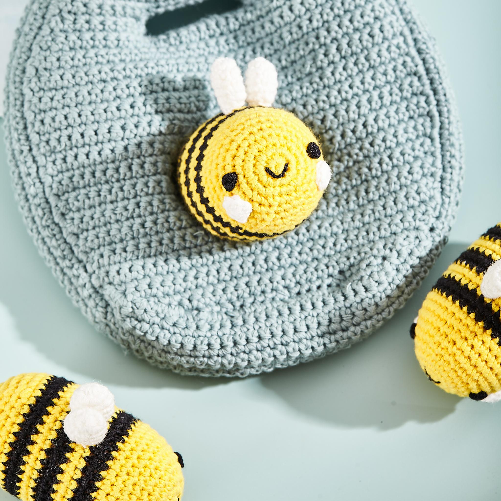 Crochet bees and beehive from organic cotton