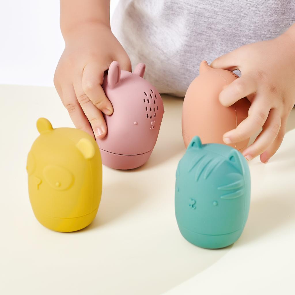 Badespielzeug, 4er Set Badetiere für Babys und Kleinkinder aus Silikon in Lebensmittelqualität