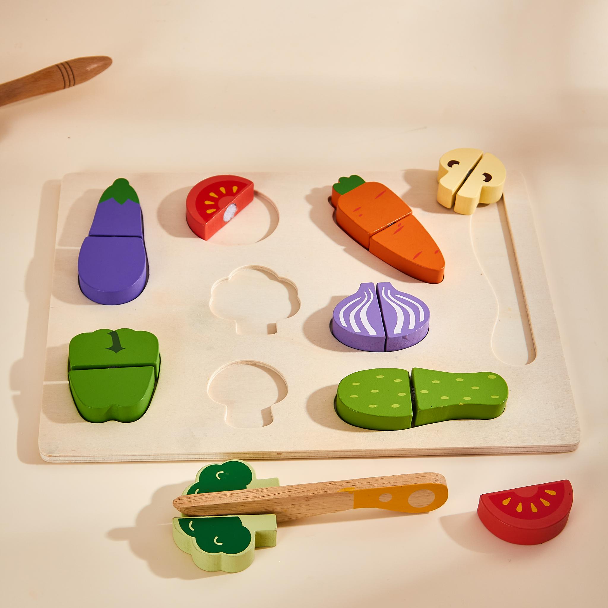 Wooden vegetable cutting set