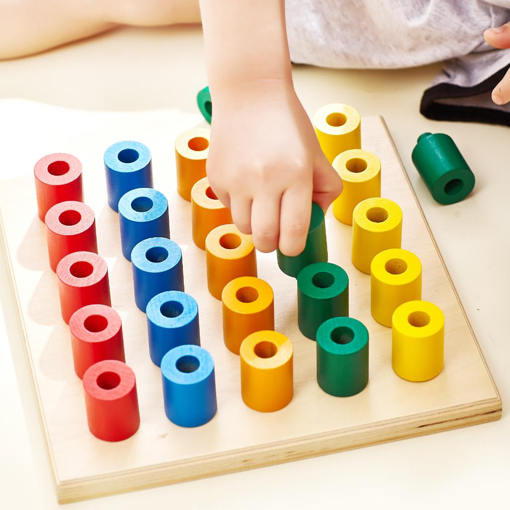 Montessori wooden ring game, multicolored